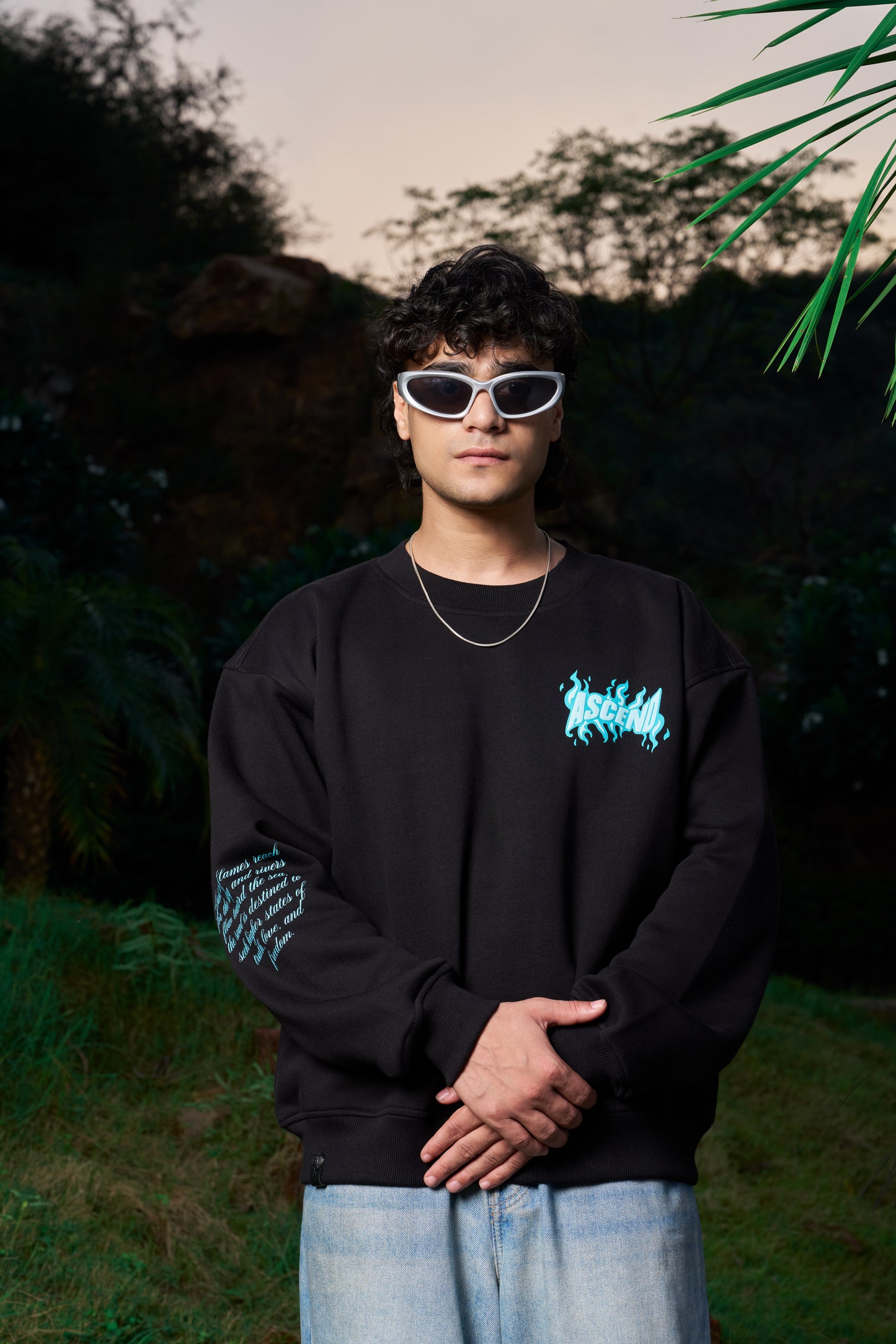 Teal Man Unisex Oversized Black Sweat
