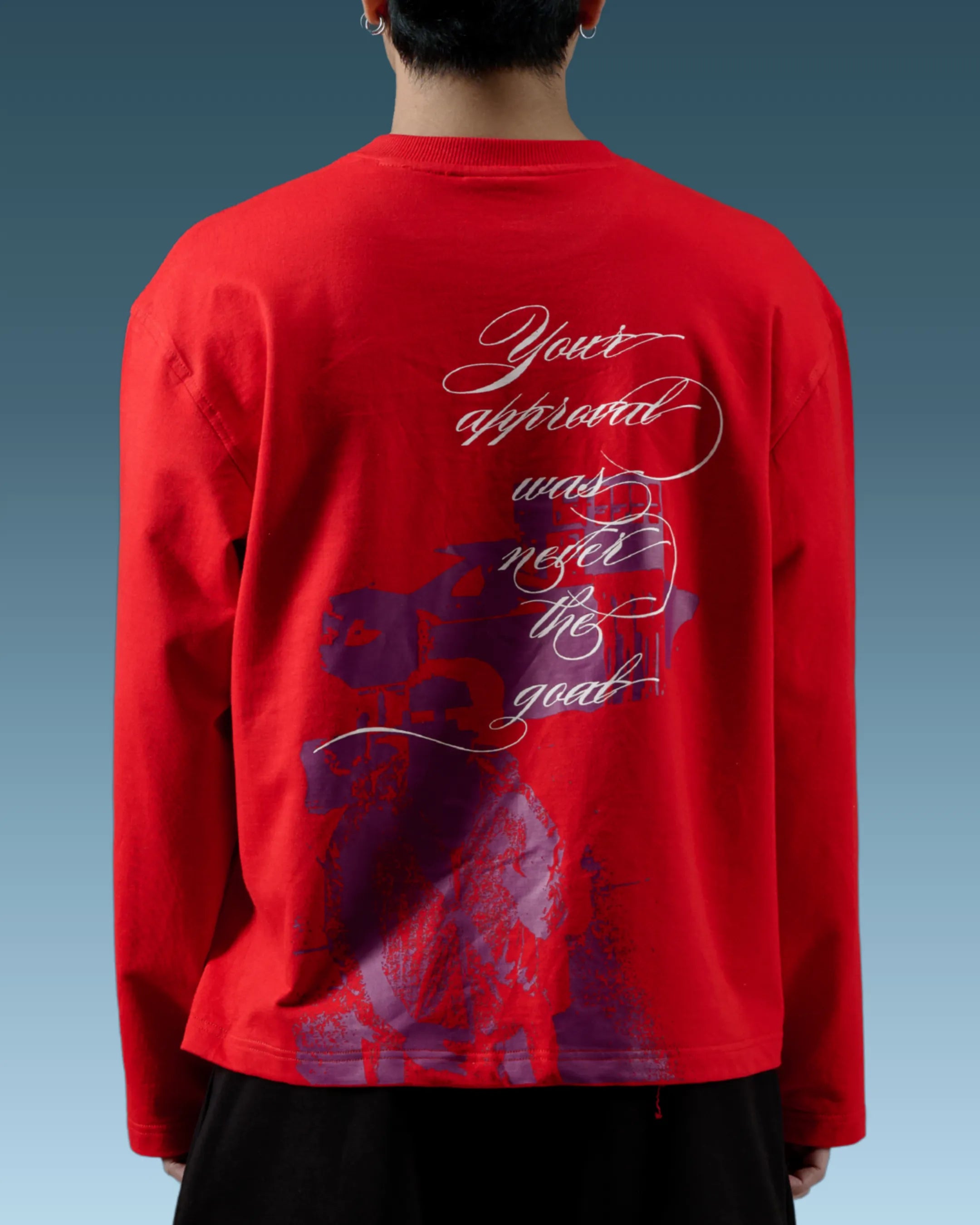 NO CRITICS RED FULL SLEEVE CROPPED TEE