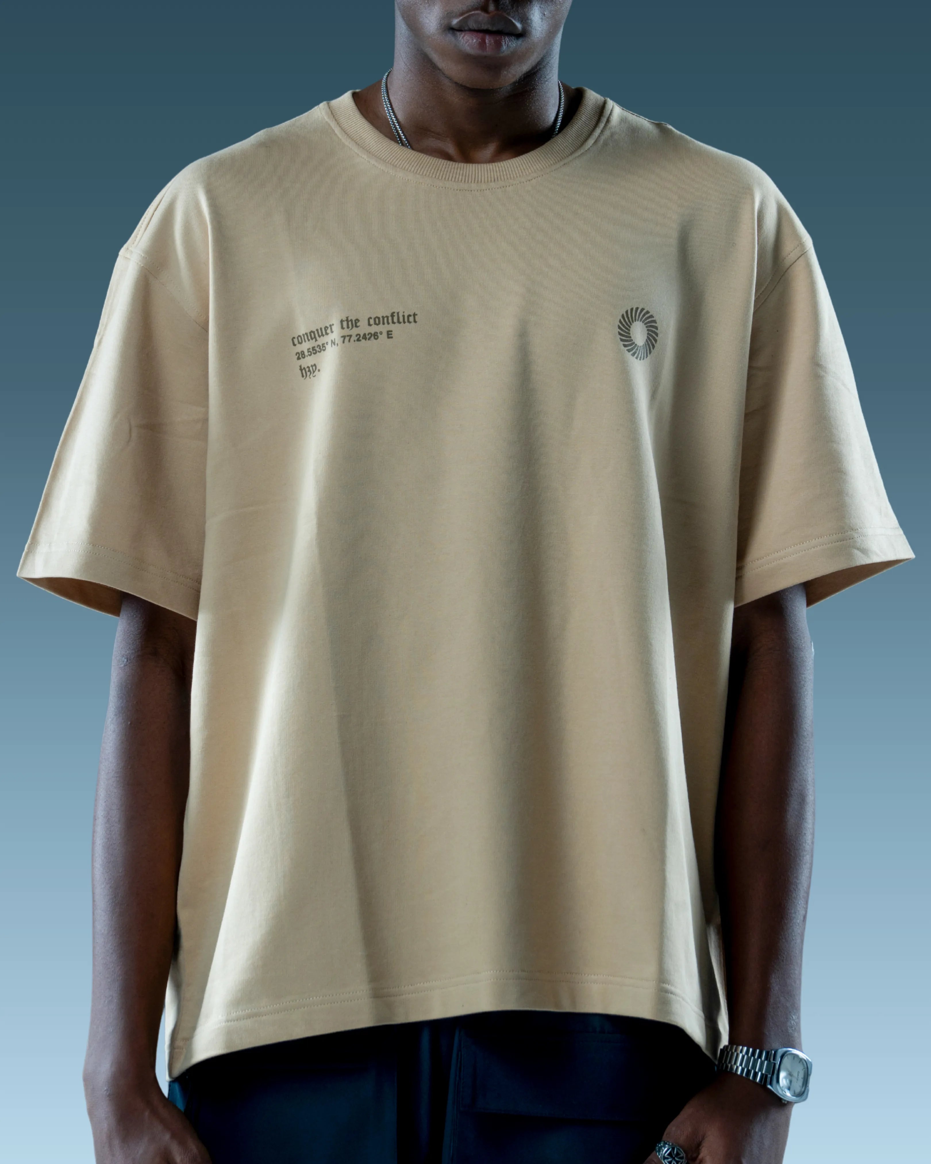 Beige cropped oversized tee unisex