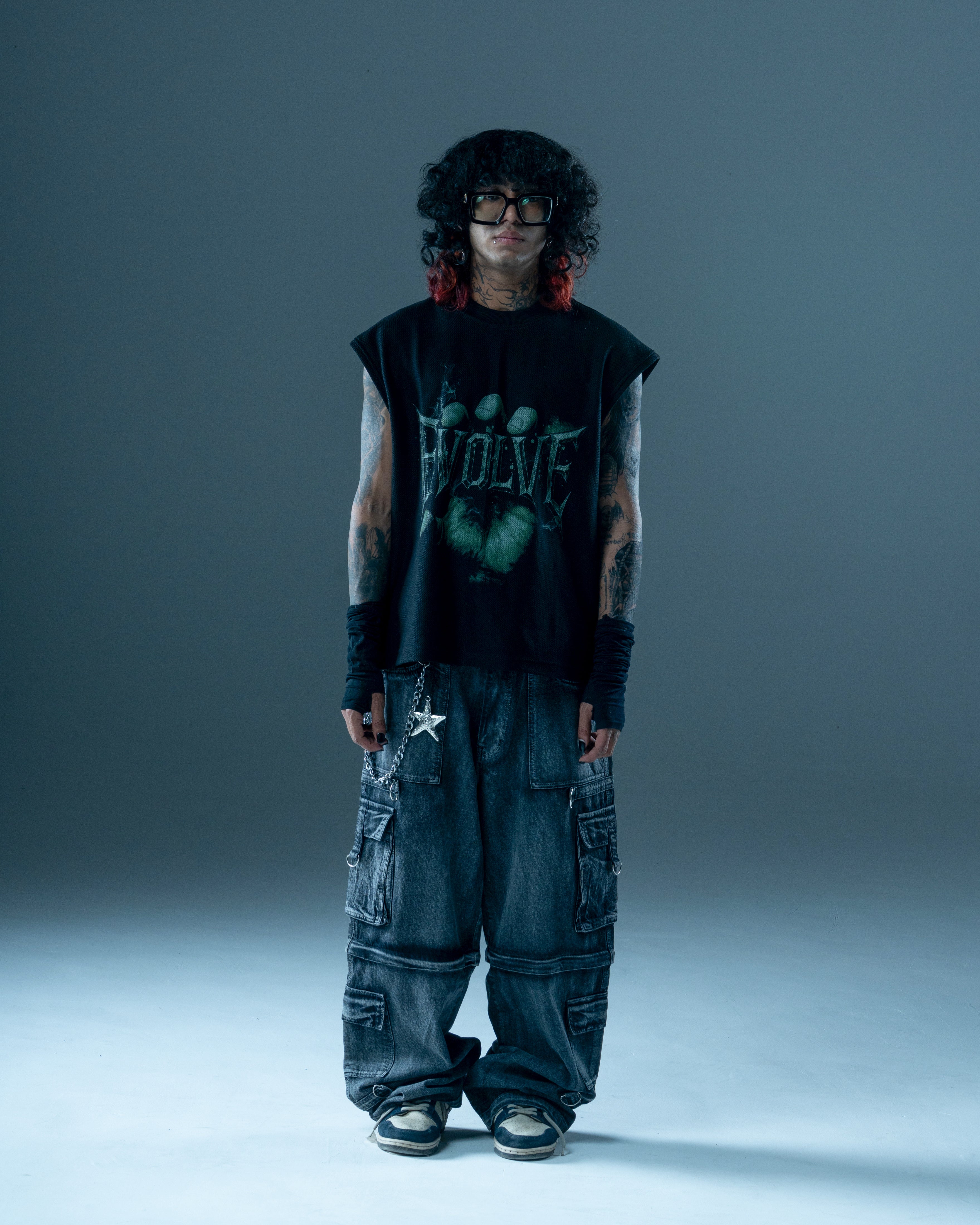 BLACK TEXTURED OVERSIZED VEST