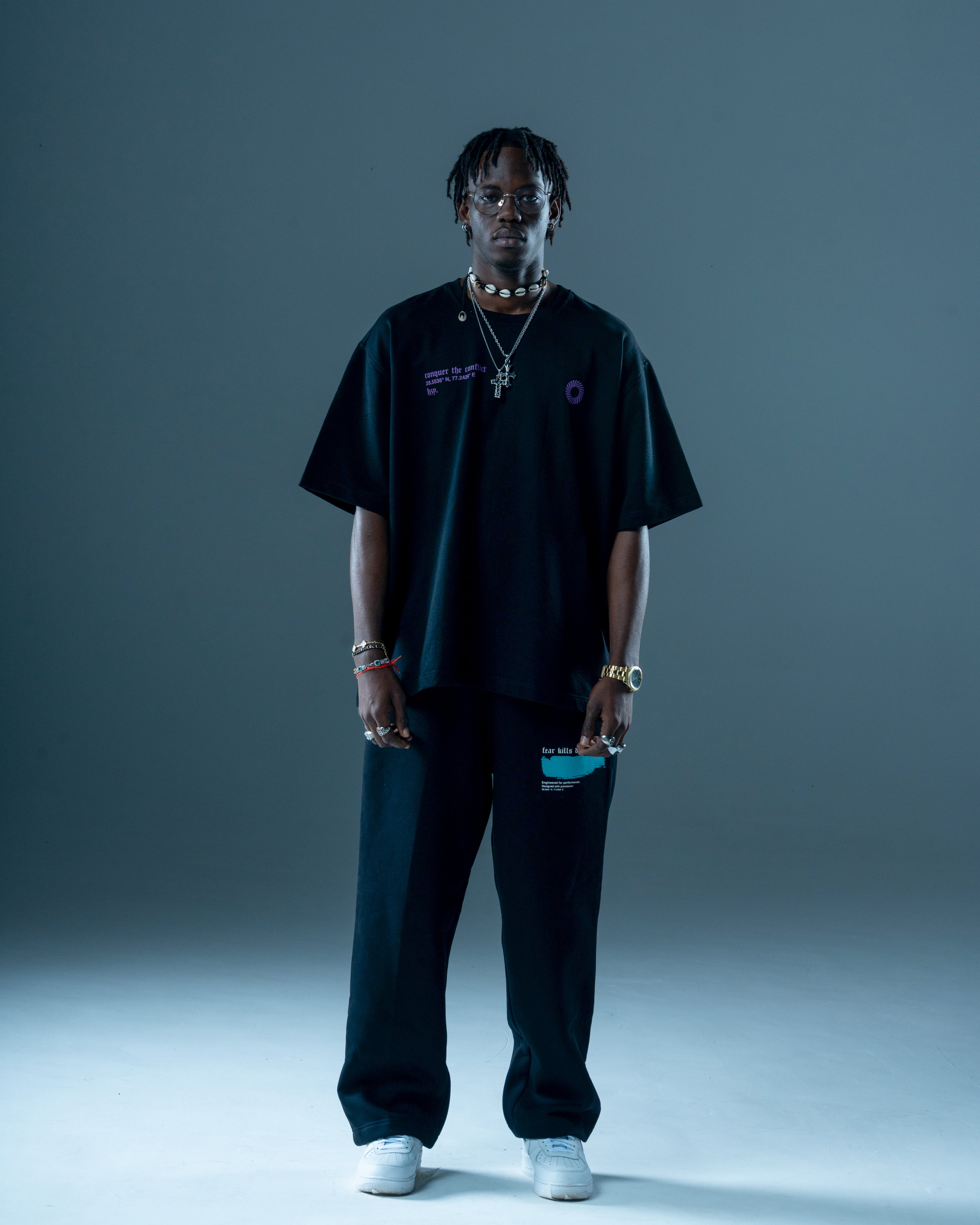 REVERAPH BLACK OVERSIZED TEE