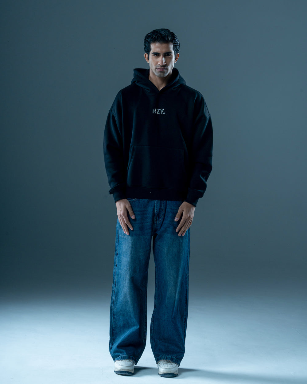 DIMONTE OVERSIZED BLACK HOODIE