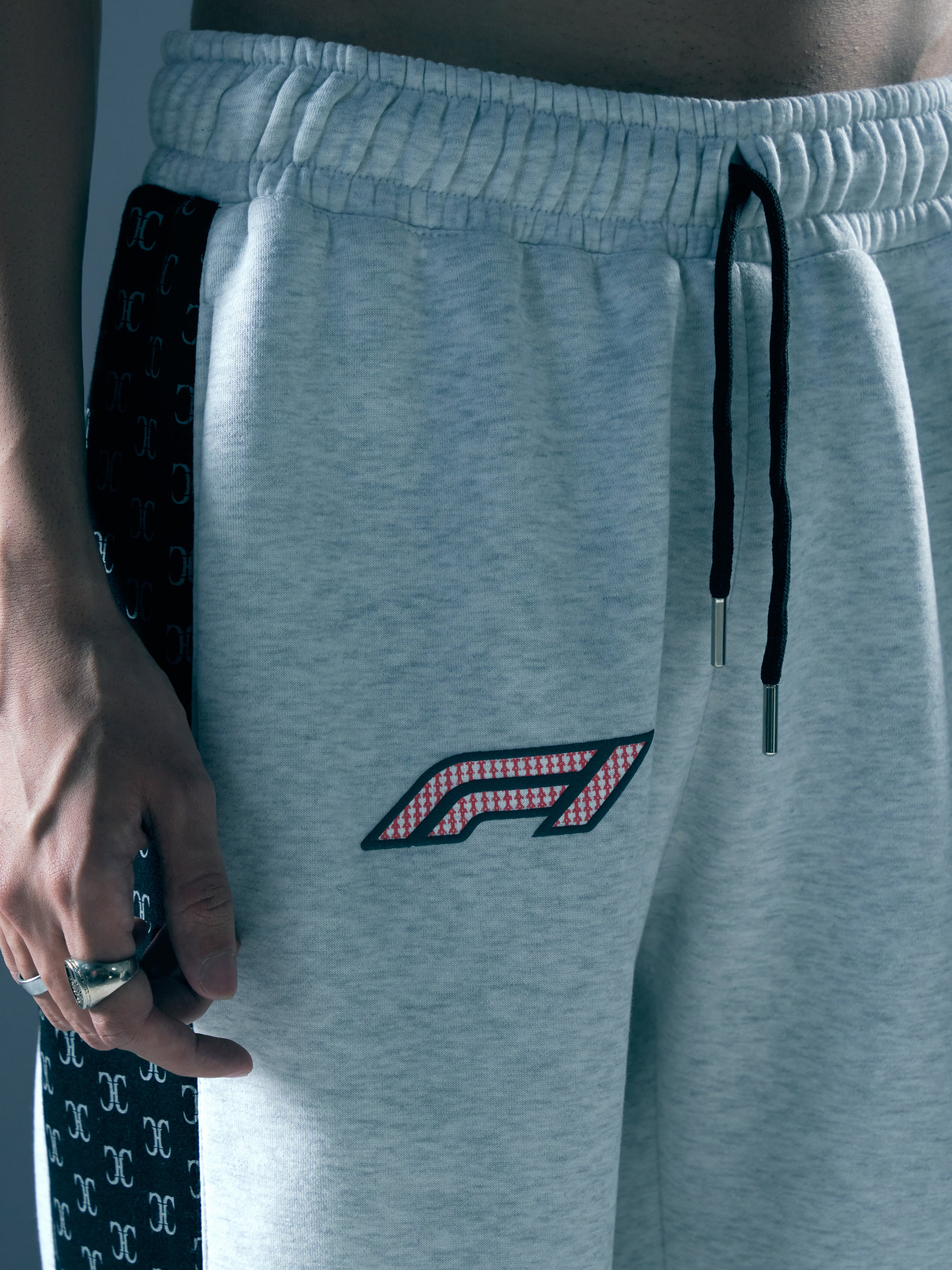 BURNOUT TRACKPANTS-thumbmail-1