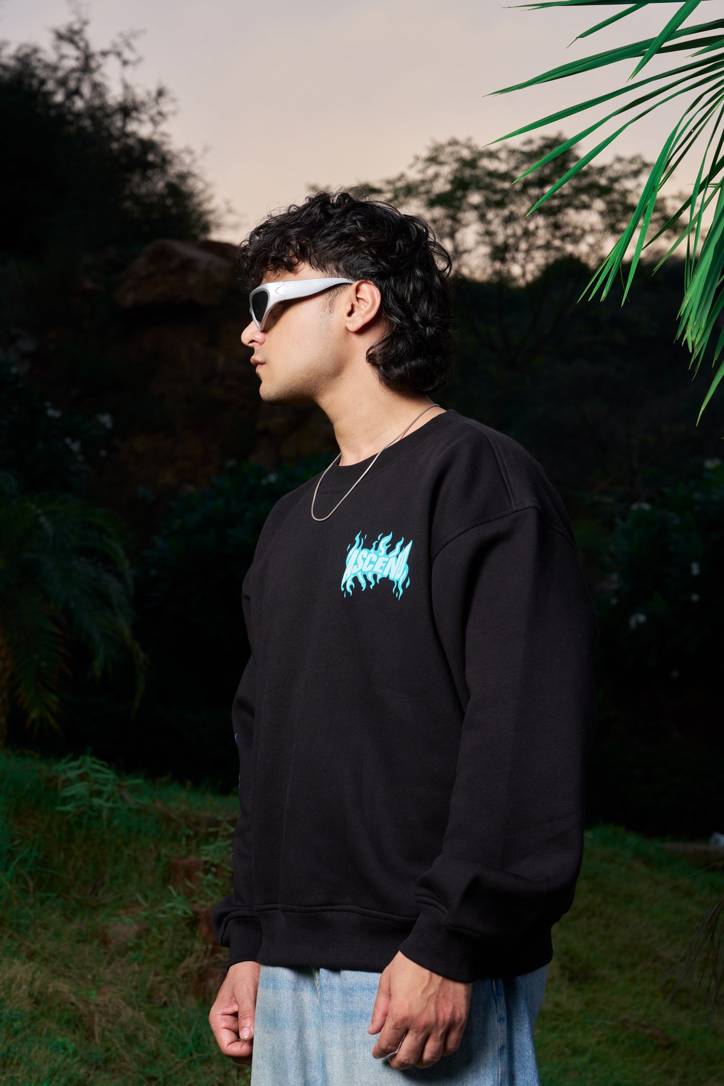 Teal Man Unisex Oversized Black Sweat