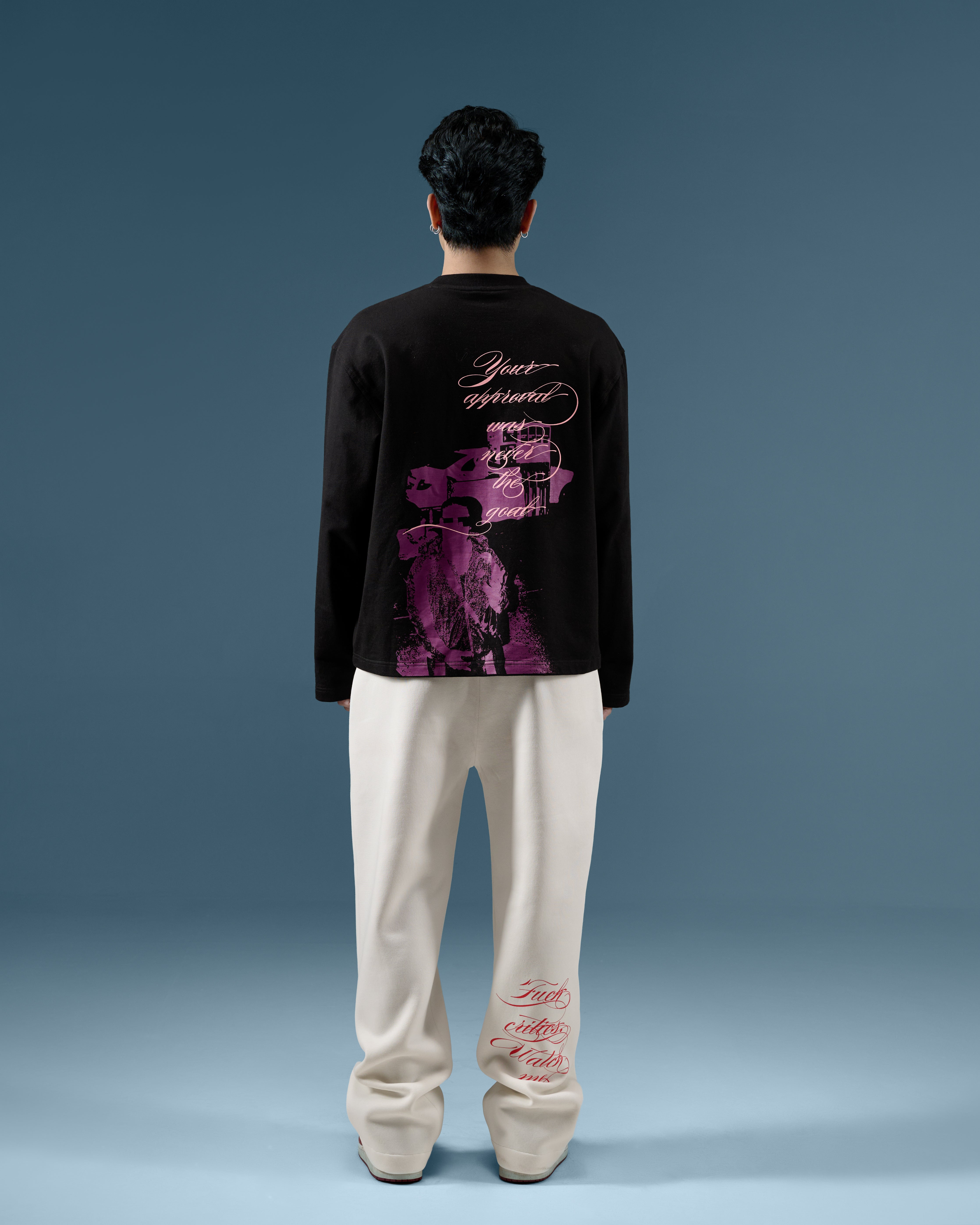 NO CRITICS BLACK FULL SLEEVE CROPPED TEE-thumbmail-4