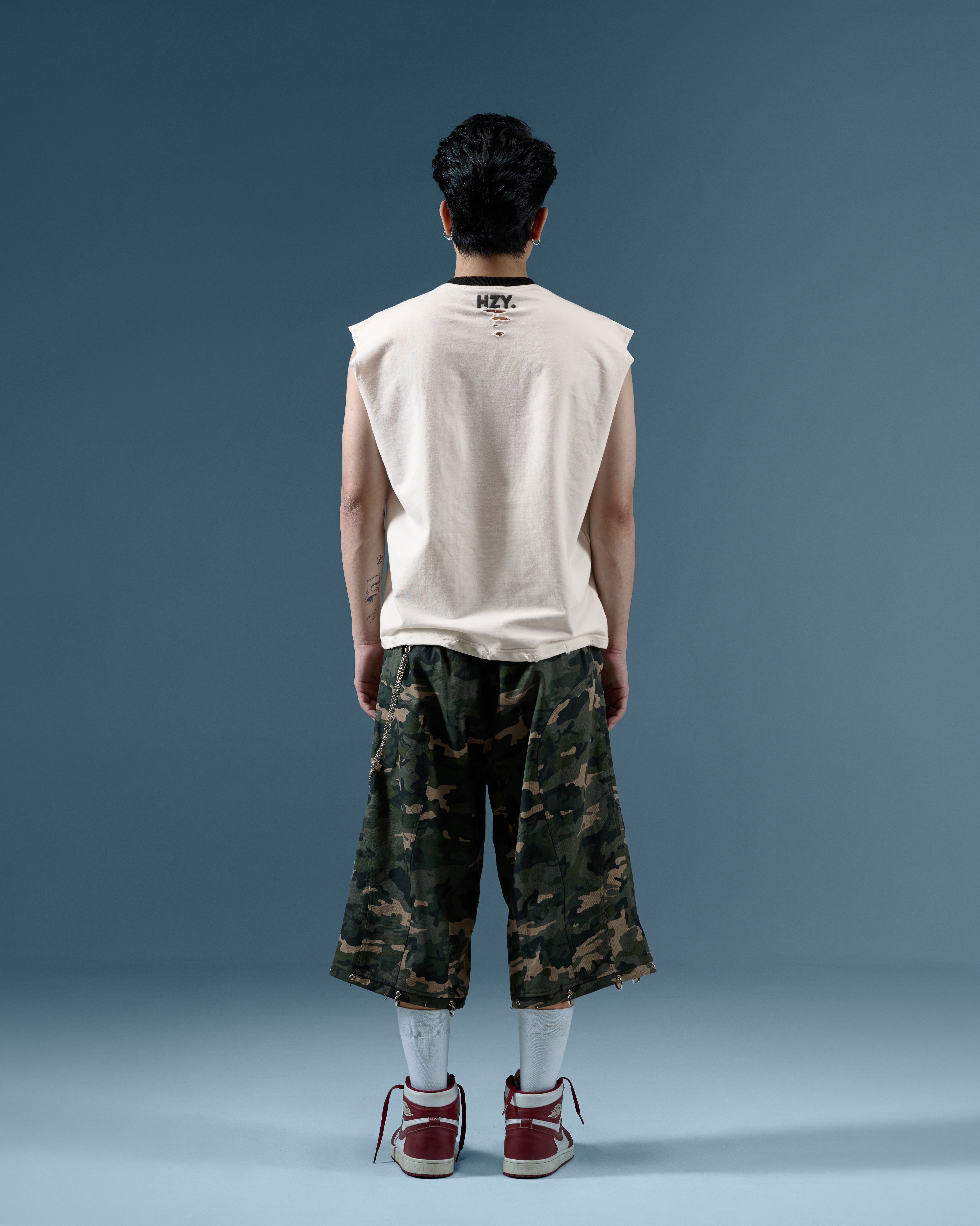CALM OVER CHAOS ARCHIVE VEST-thumbmail-4