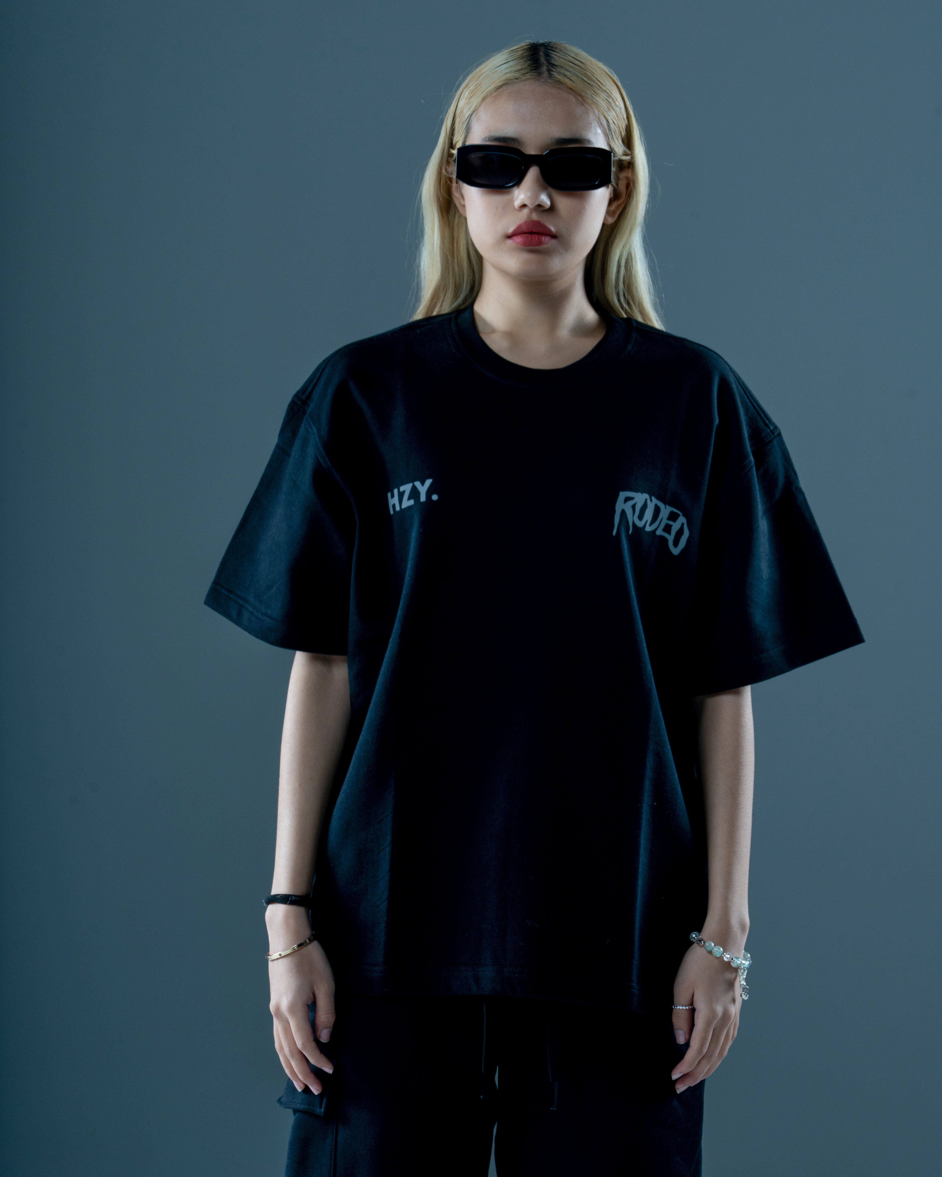BLACK REFLECTIVE OVERSIZED TEE-thumbmail-6