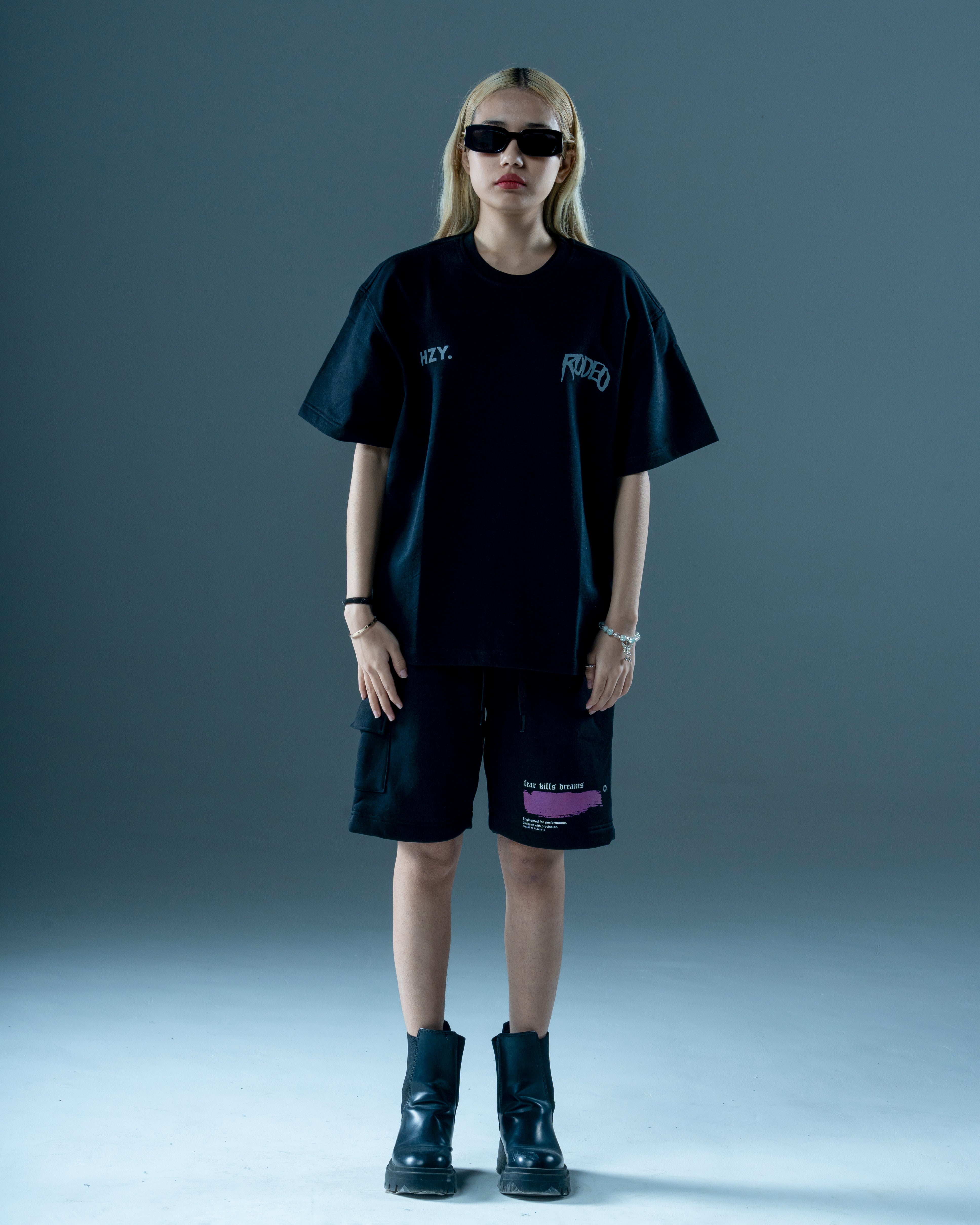 BLACK REFLECTIVE OVERSIZED TEE-thumbmail-5
