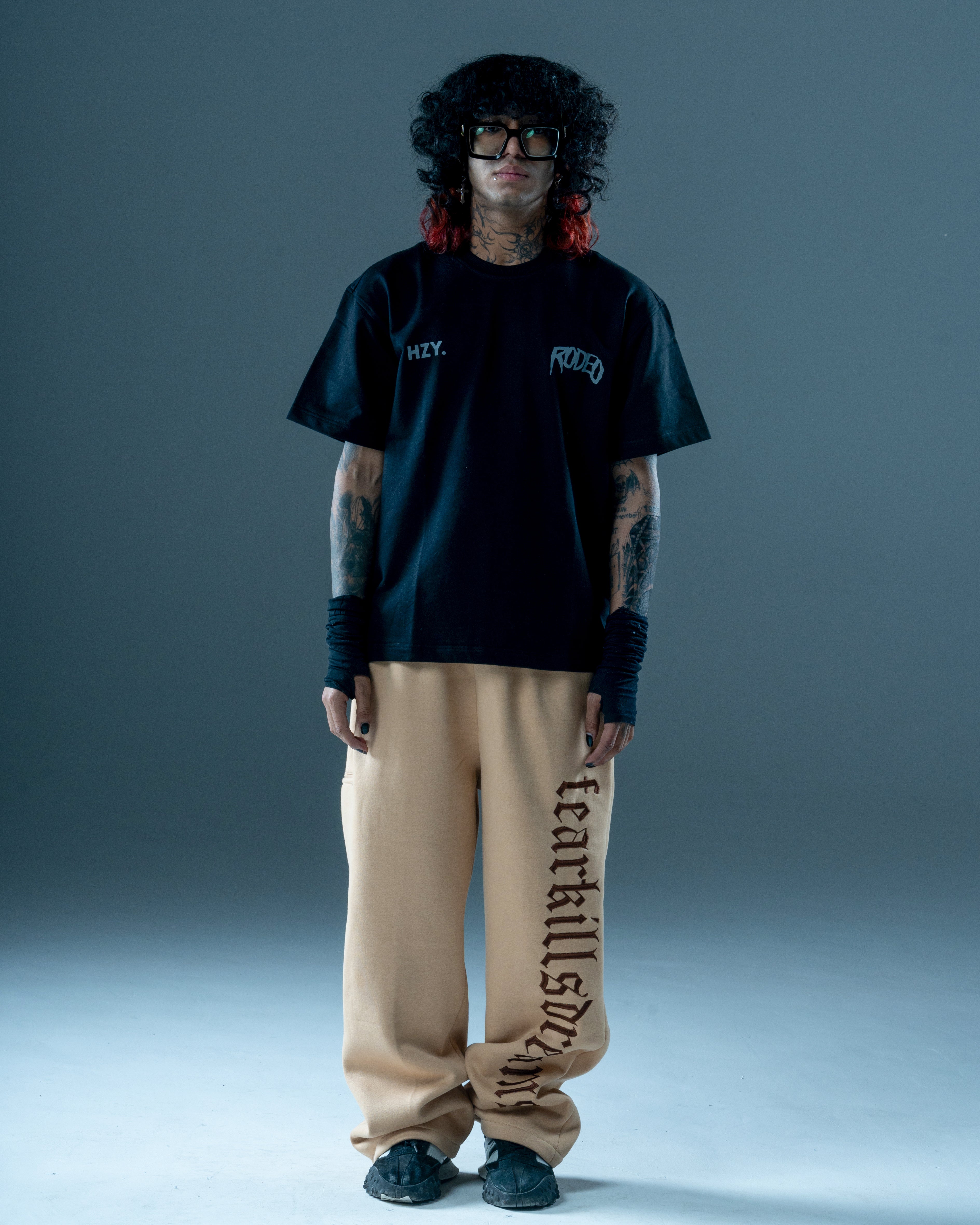 BLACK REFLECTIVE OVERSIZED TEE