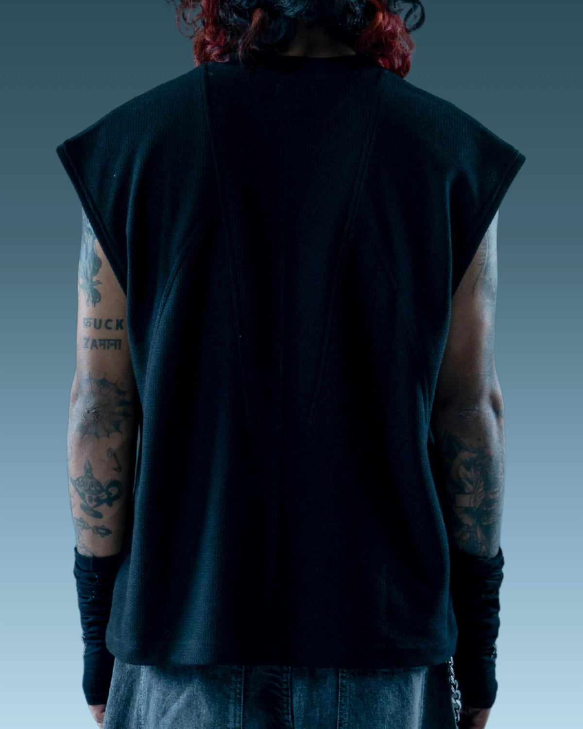 black sleeveless vest men